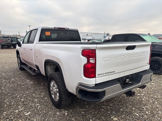 Used 2020 Chevrolet Silverado 3500 LT image 2