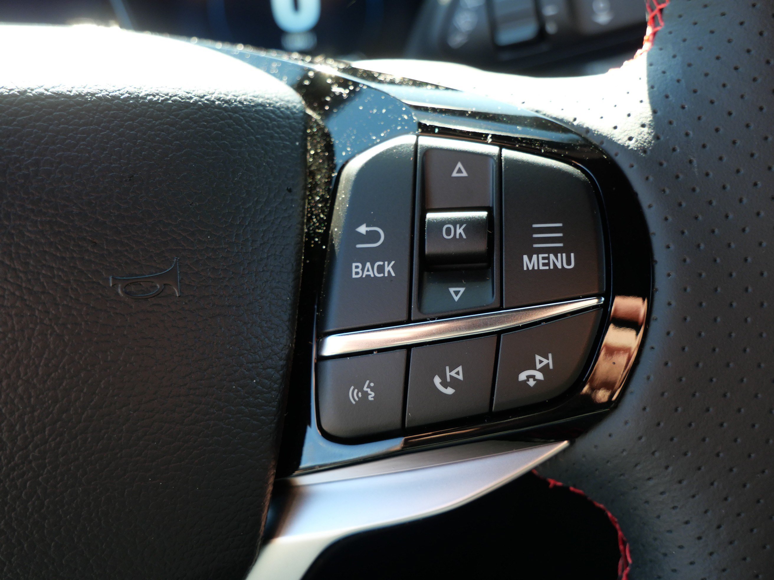 Used 2026 Ford Explorer ST-Line w/ ST-Line Street Pack AWD/4WD image 29