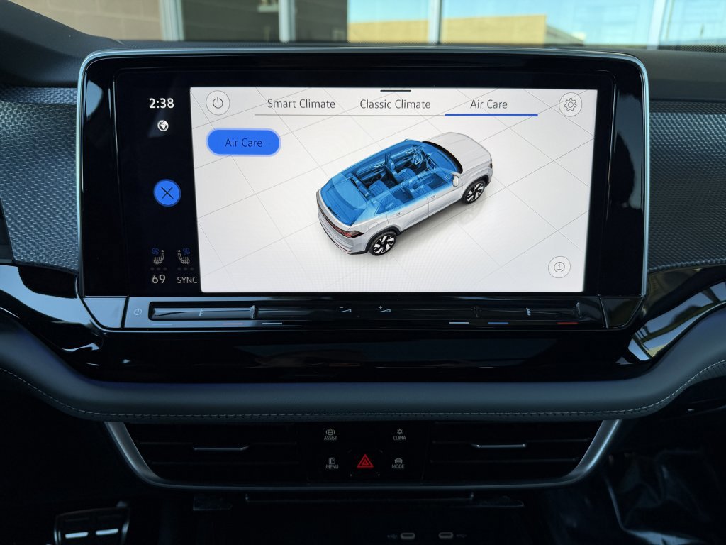 Used 2024 Volkswagen Atlas Cross Sport SEL R-Line image 25