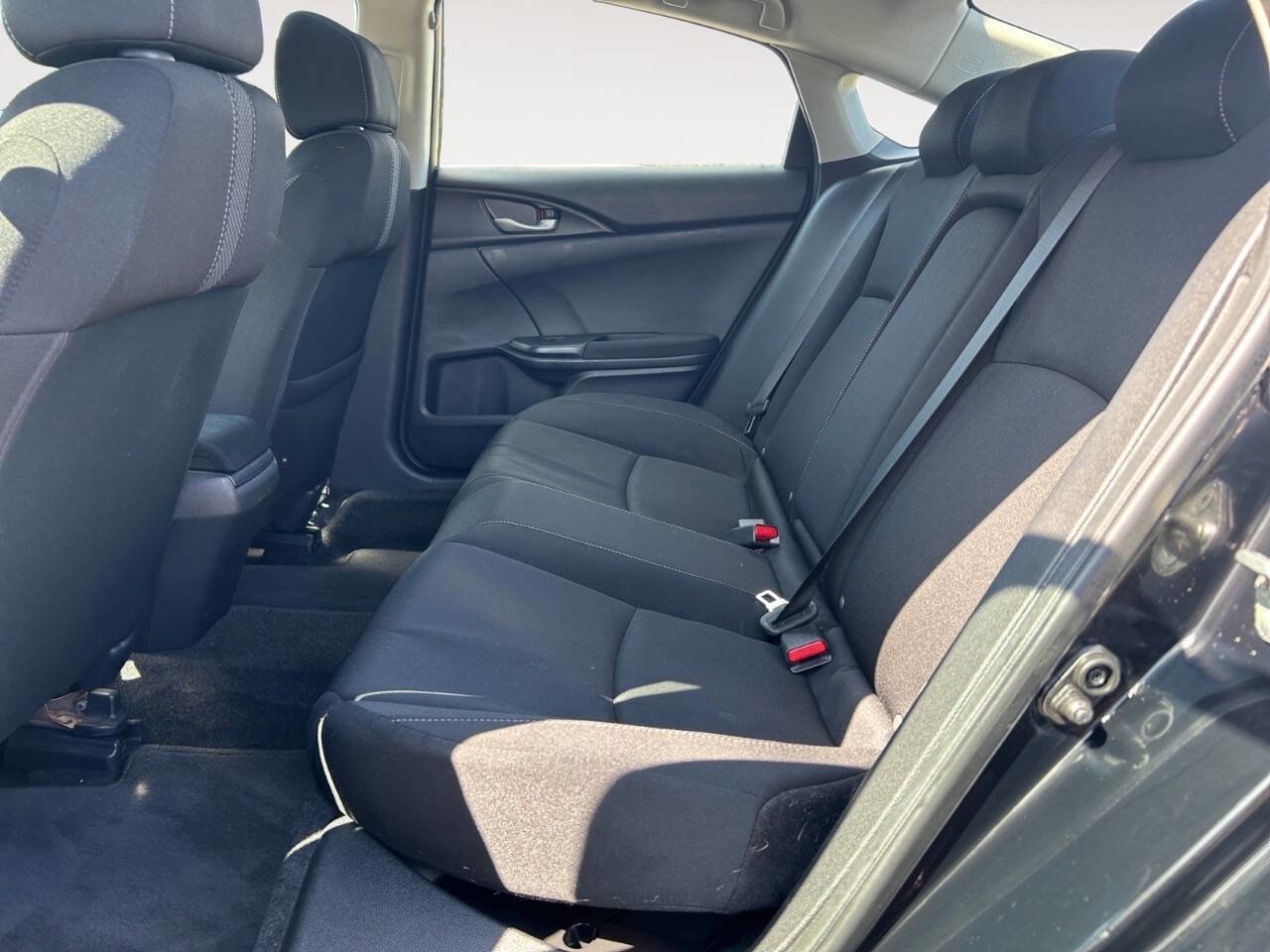 Used 2019 Honda Civic EX image 9