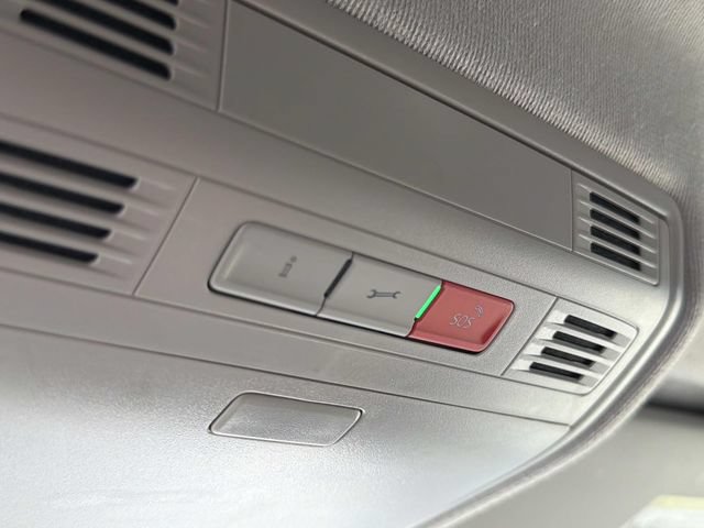 Certified 2023 Volkswagen Tiguan SE FWD image 23