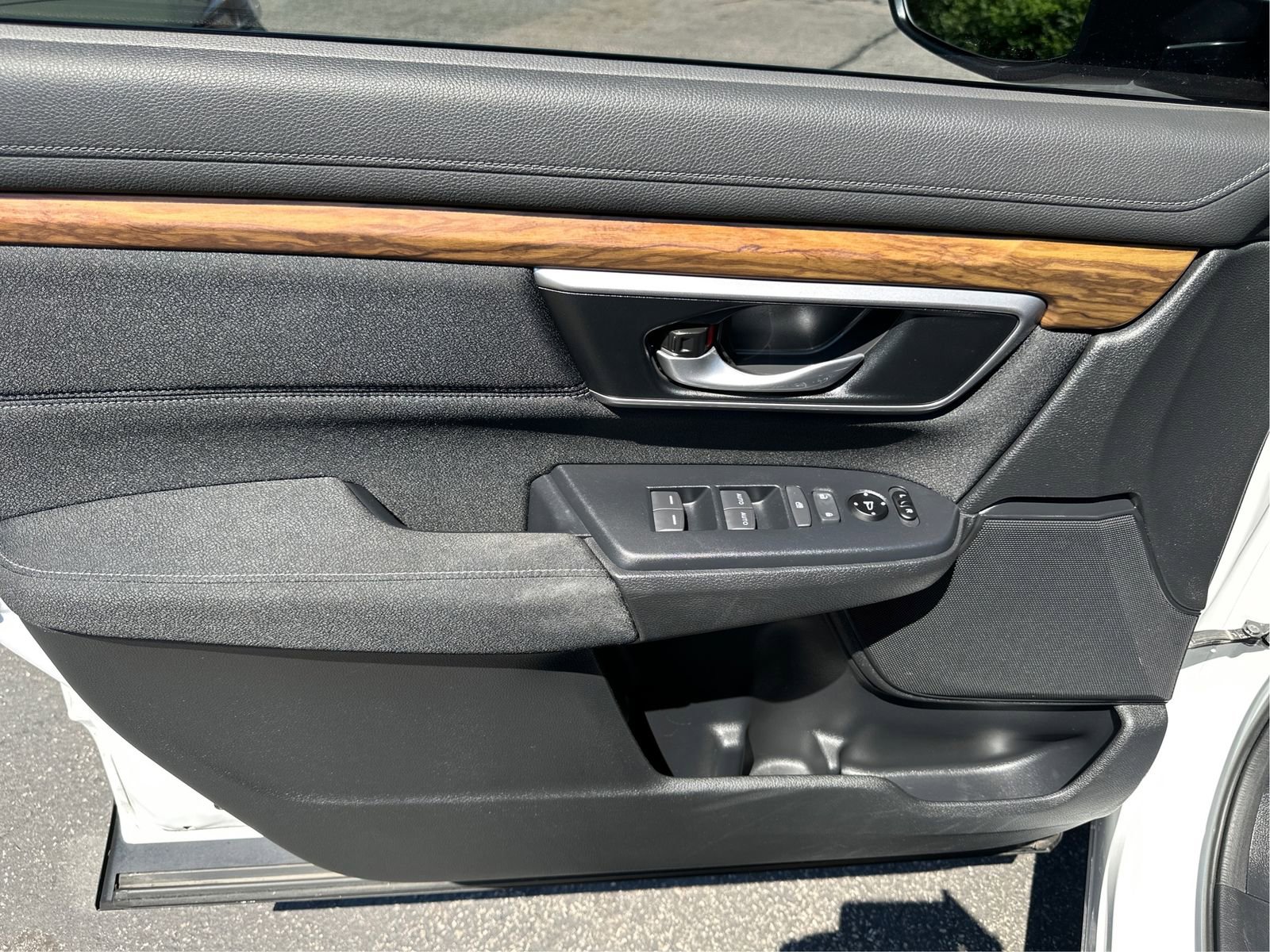 Used 2019 Honda CR-V EX image 21
