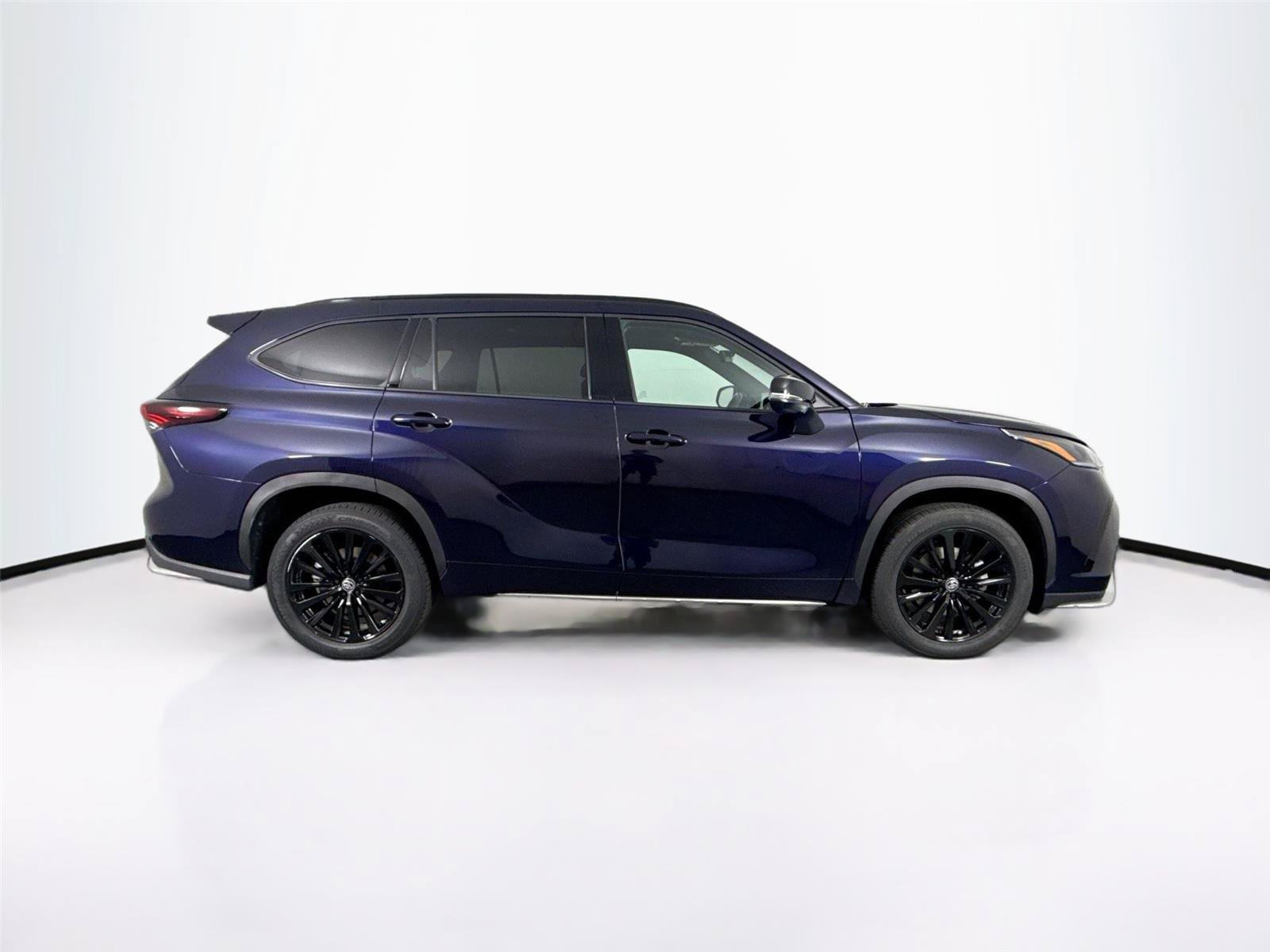 Certified 2025 Toyota Highlander XSE AWD/4WD image 11