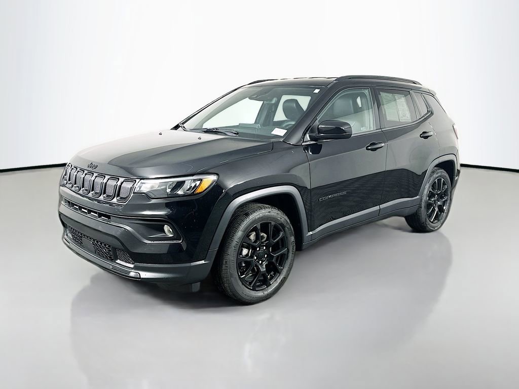 Used 2022 Jeep Compass Altitude image 3