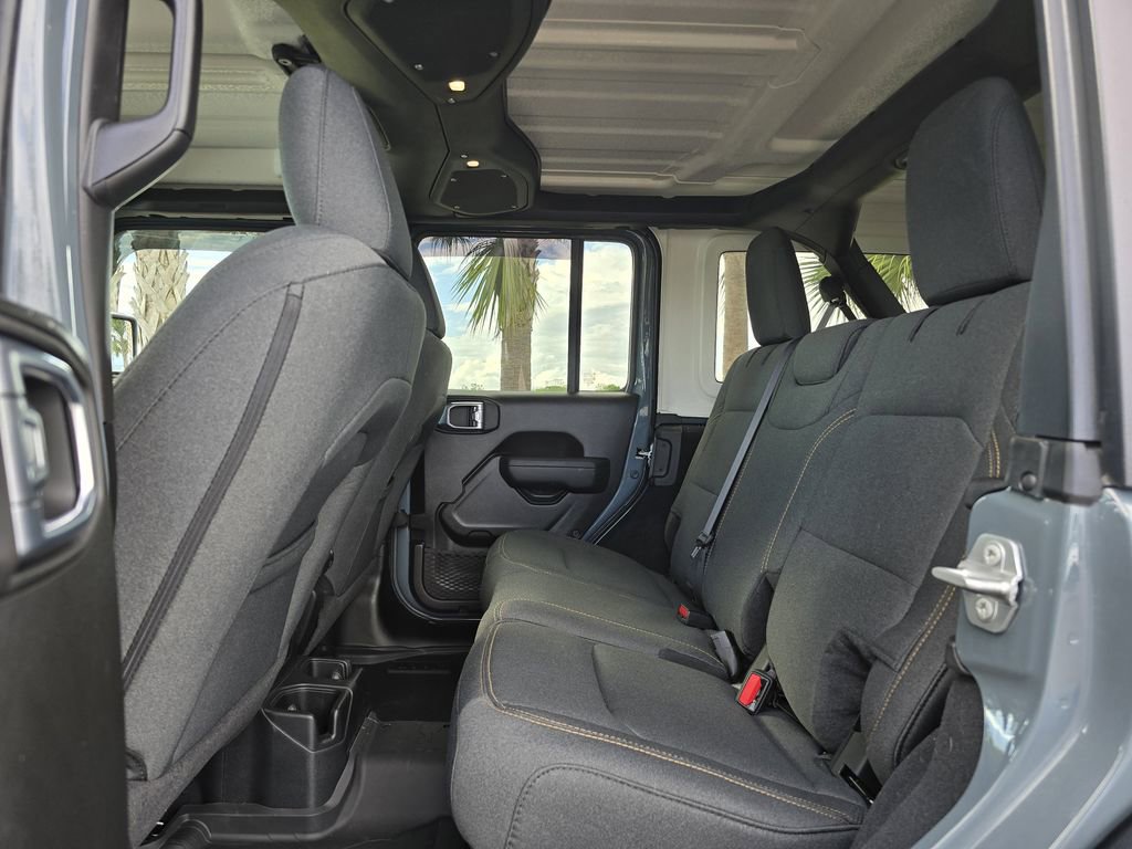 Used 2024 Jeep Wrangler Willys AWD/4WD image 14