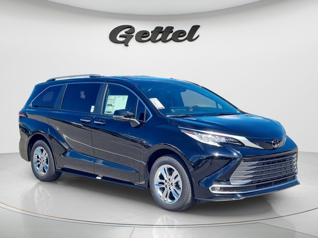 New 2026 Toyota Sienna Limited FWD image 3