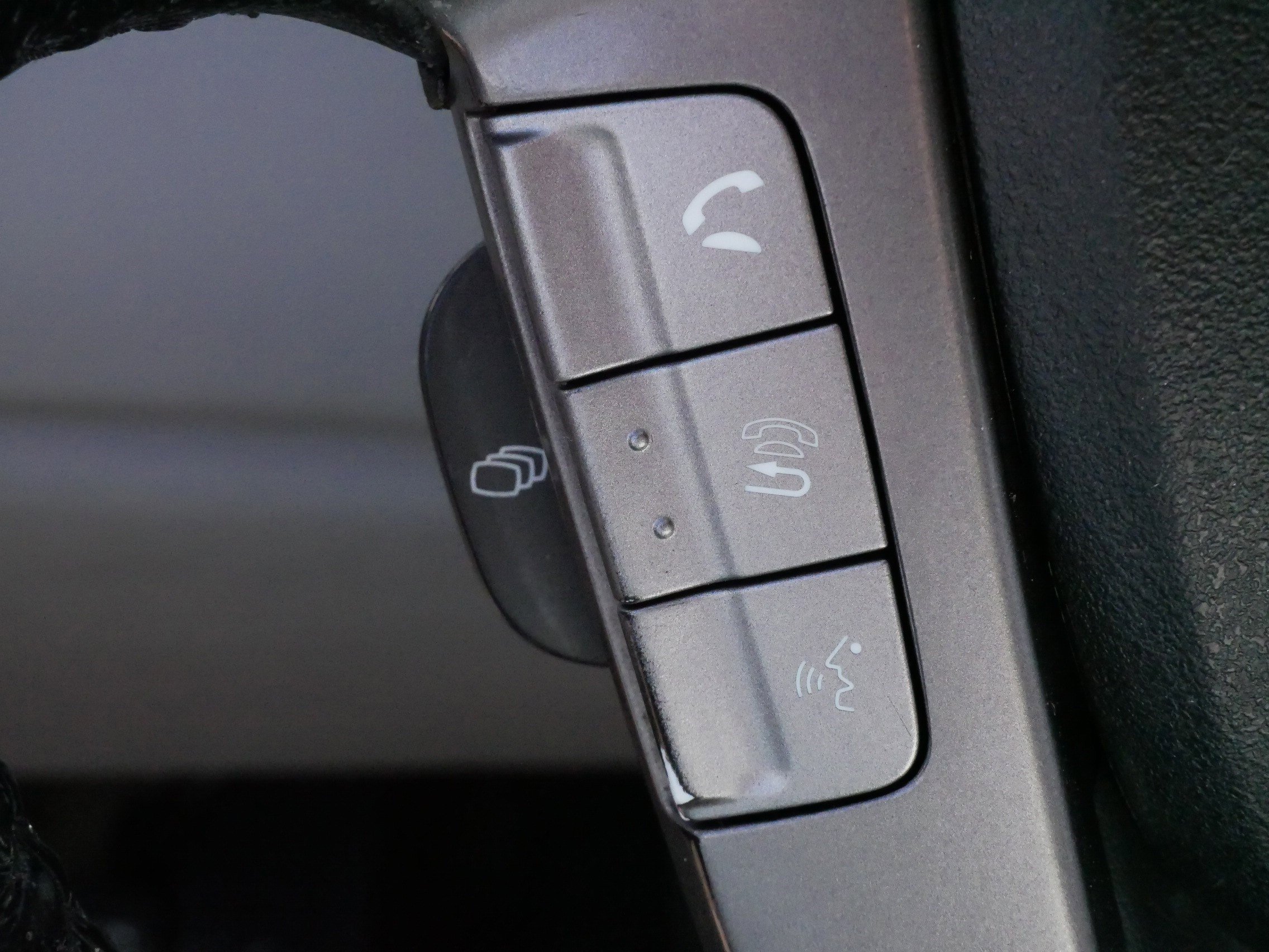 Used 2014 Honda Odyssey EX-L image 25