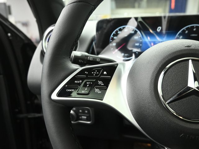 New 2026 Mercedes-Benz GLB 250 4MATIC image 16