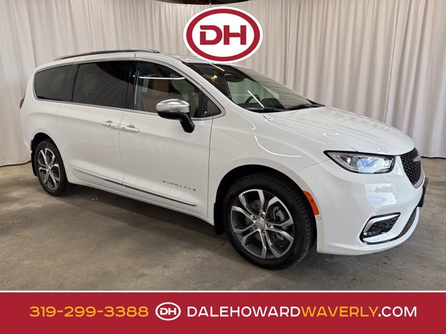 New 2026 Chrysler Pacifica Pinnacle w/ Trailer Tow Group image 1