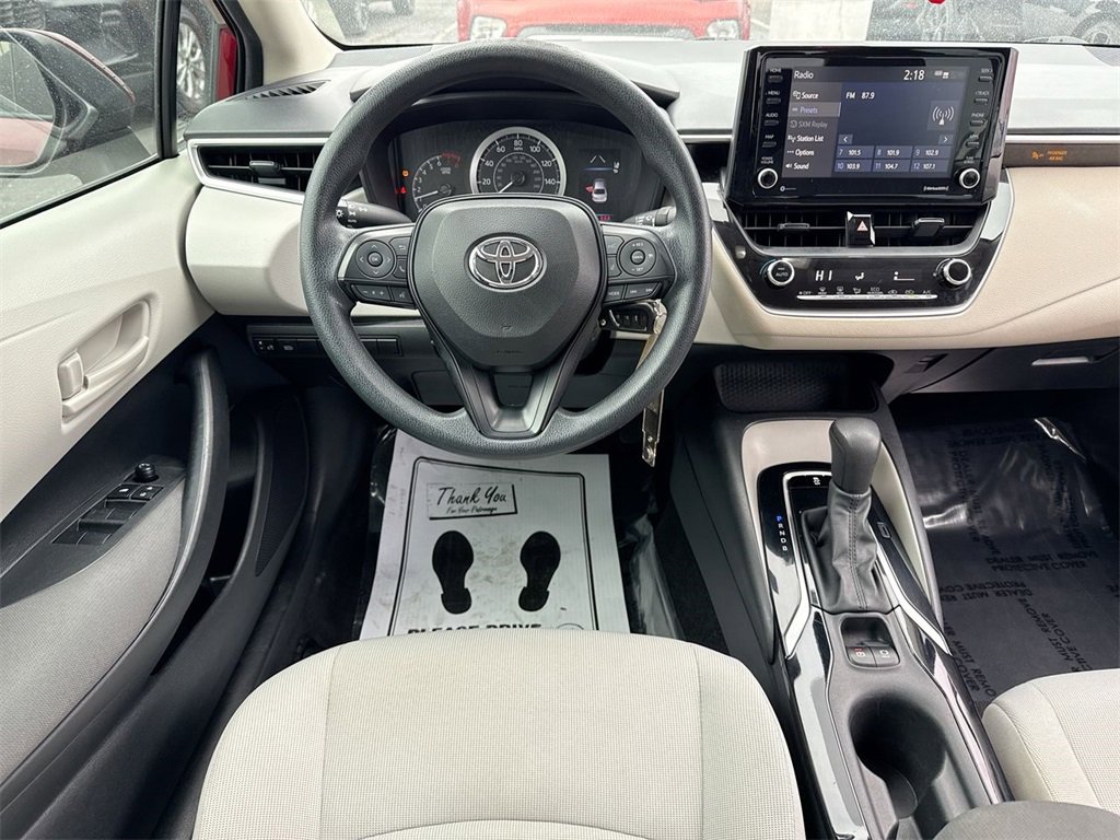 Used 2022 Toyota Corolla LE image 14