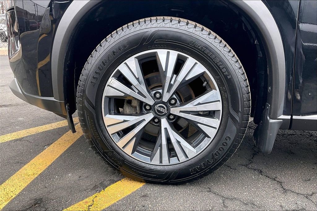 Used 2022 Nissan Rogue SV w/ SV Premium Package AWD/4WD image 8