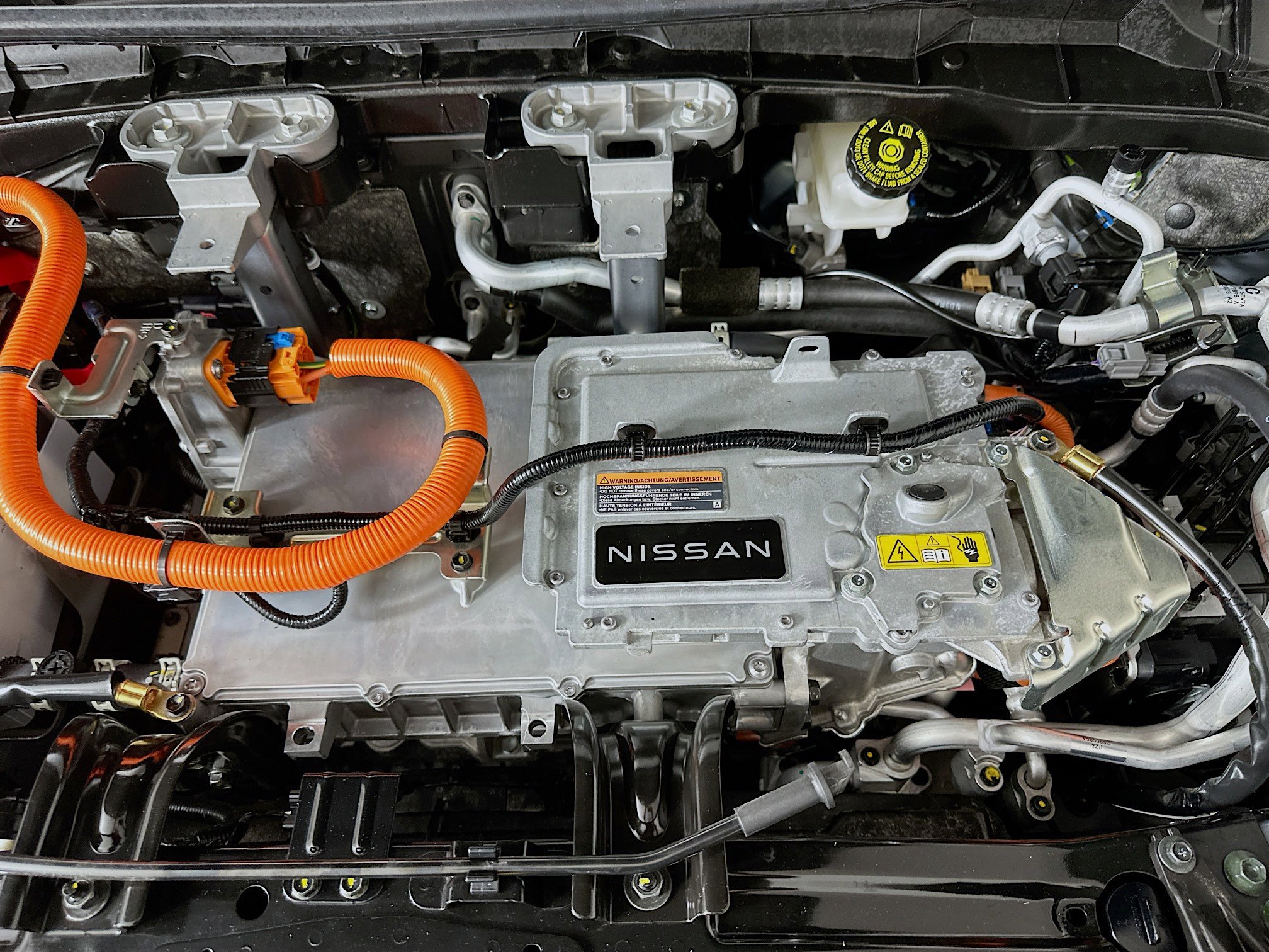 Used 2025 Nissan Ariya FWD image 32