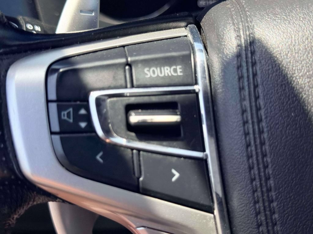 Used 2020 Mitsubishi Outlander SEL AWD/4WD image 17