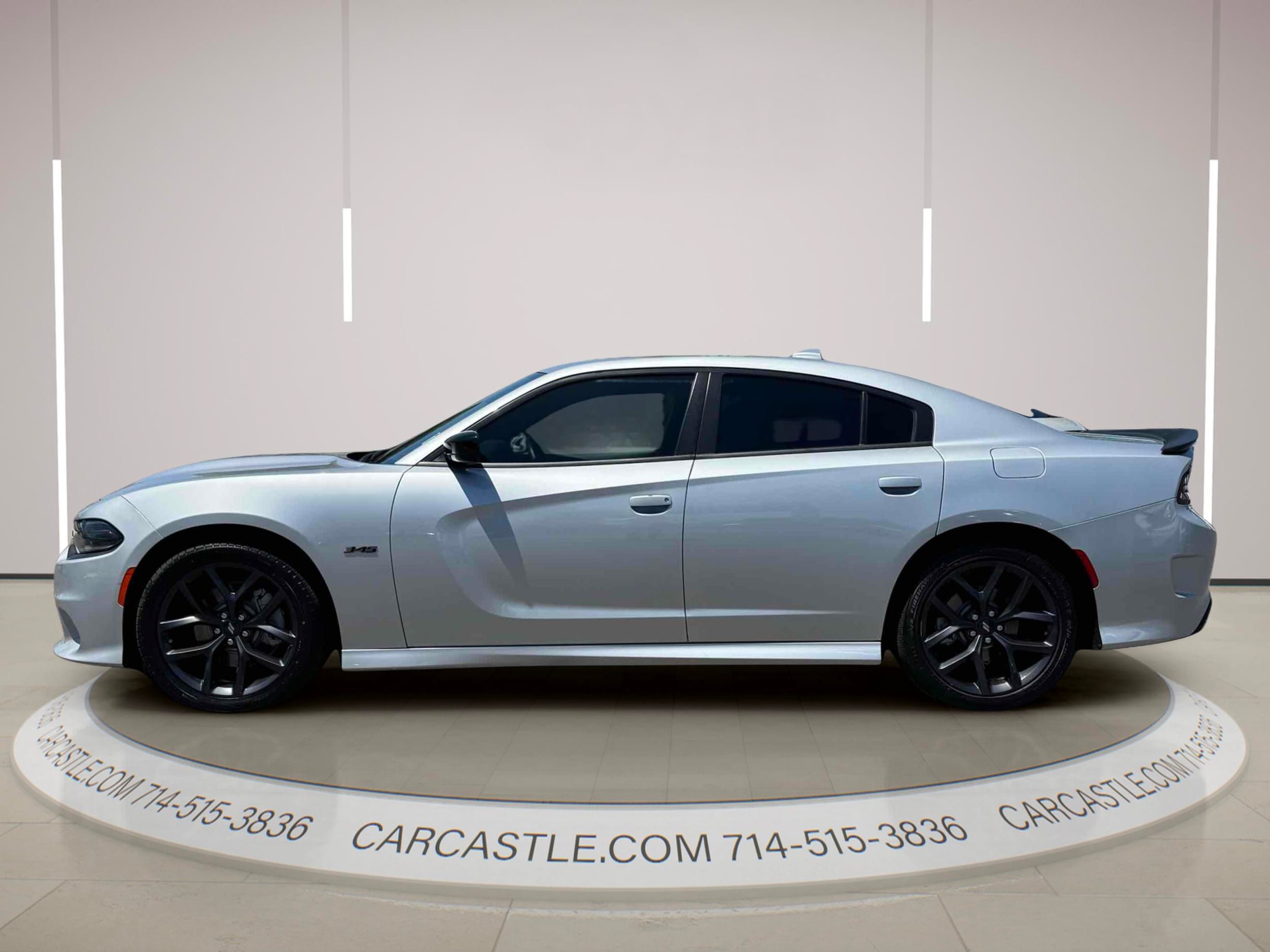Used 2023 Dodge Charger R/T w/ Plus Group RWD image 2