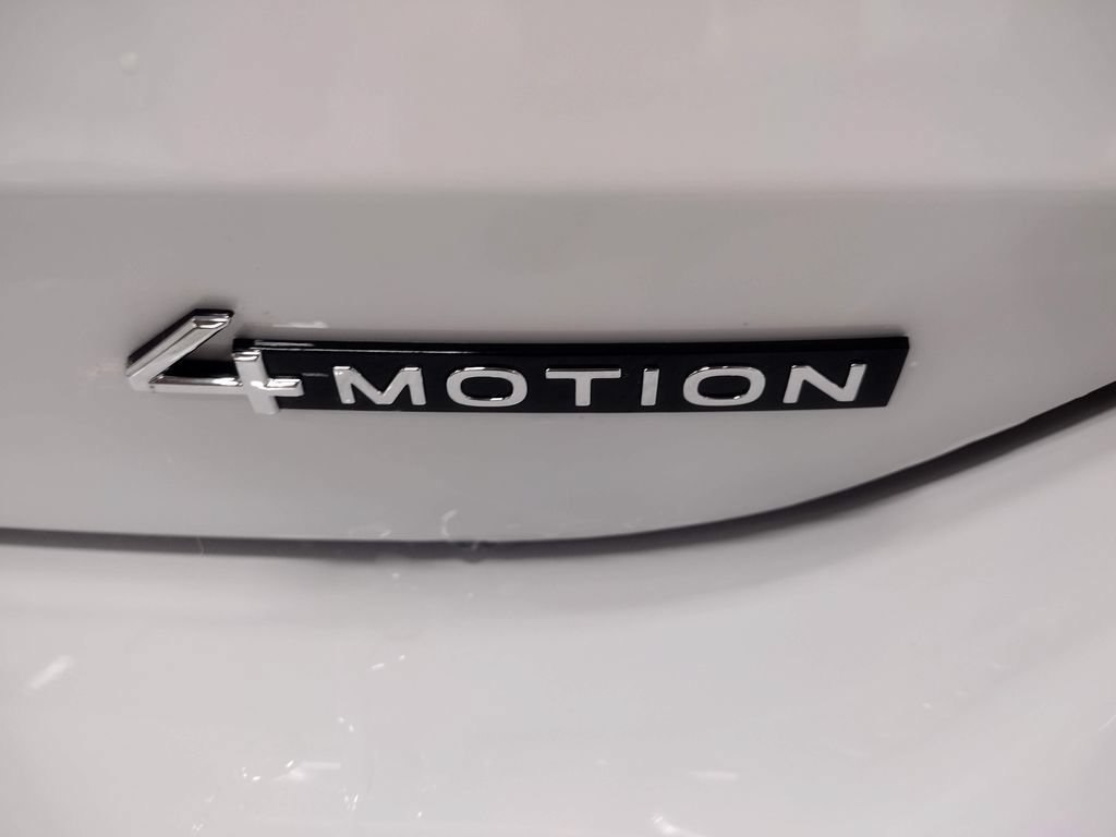 New 2026 Volkswagen Tiguan SE AWD/4WD image 13