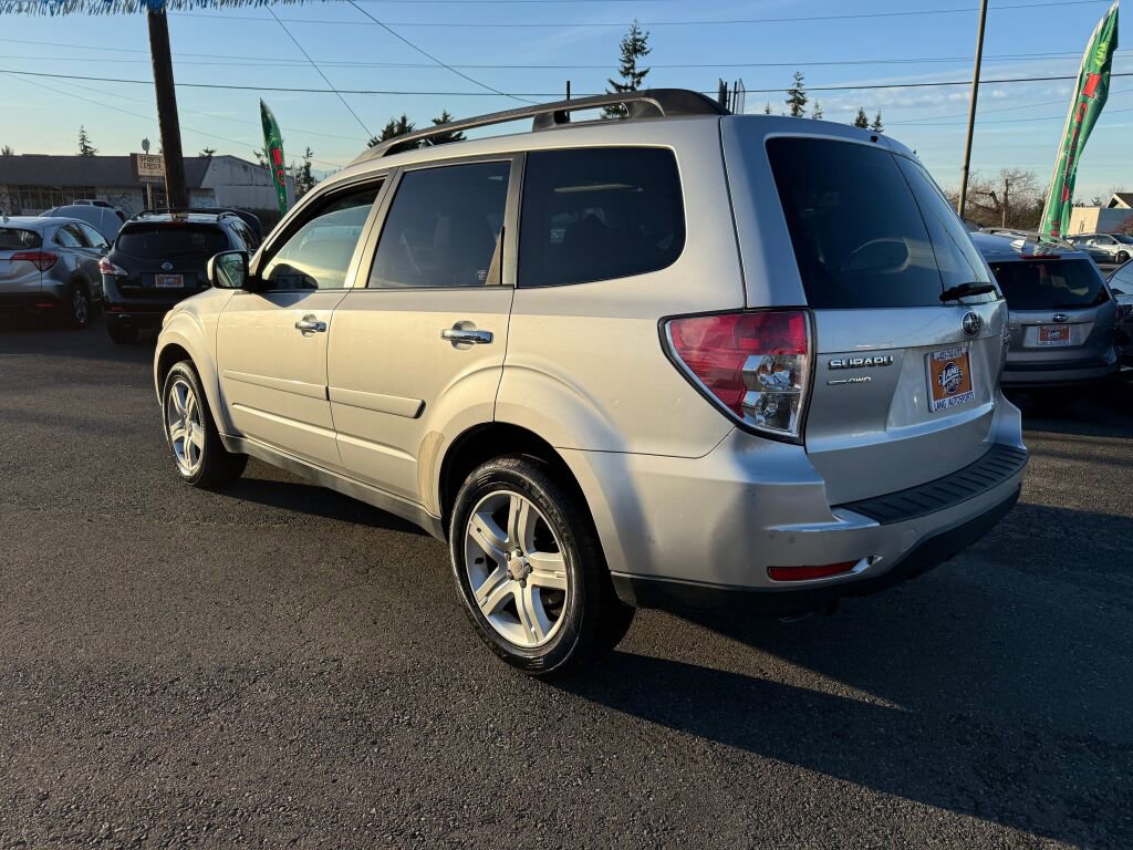 Used 2010 Subaru Forester 2.5X Premium image 3