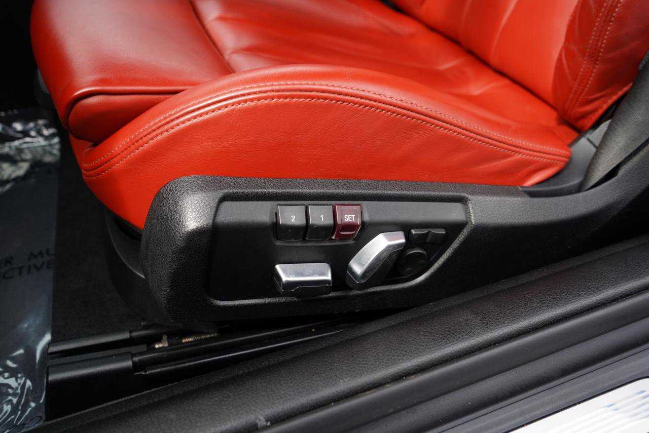 Used 2020 BMW M4 Convertible w/ Executive Package image 21