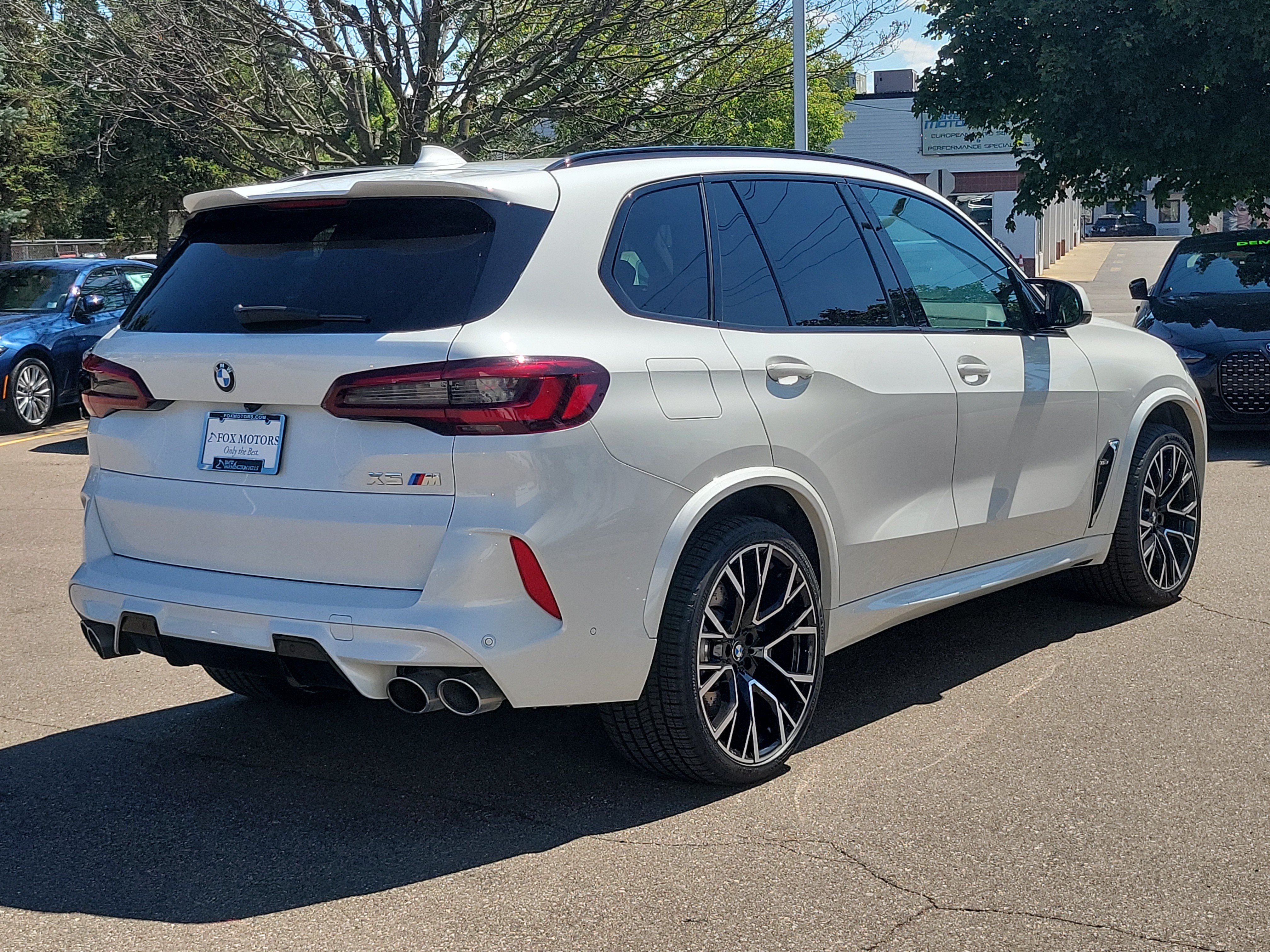 Used 2021 BMW X5 M w/ Executive Package AWD/4WD image 3