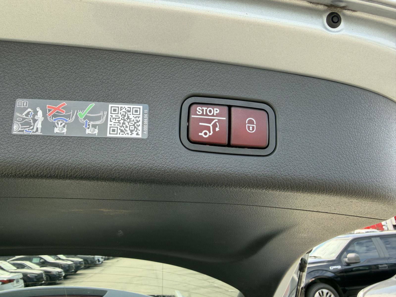 Certified 2026 Mercedes-Benz GLC 300 image 25