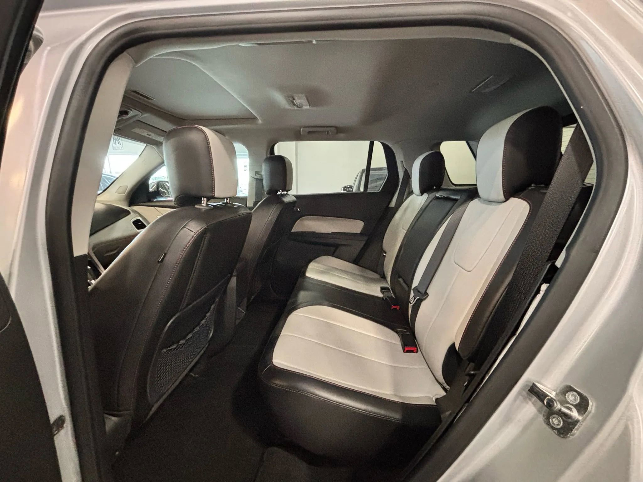 Used 2016 GMC Terrain SLT w/ Open Road Package image 13