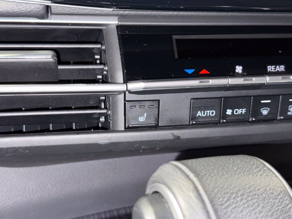 Certified 2023 Toyota Sienna XSE w/ XSE Plus Package AWD/4WD image 32