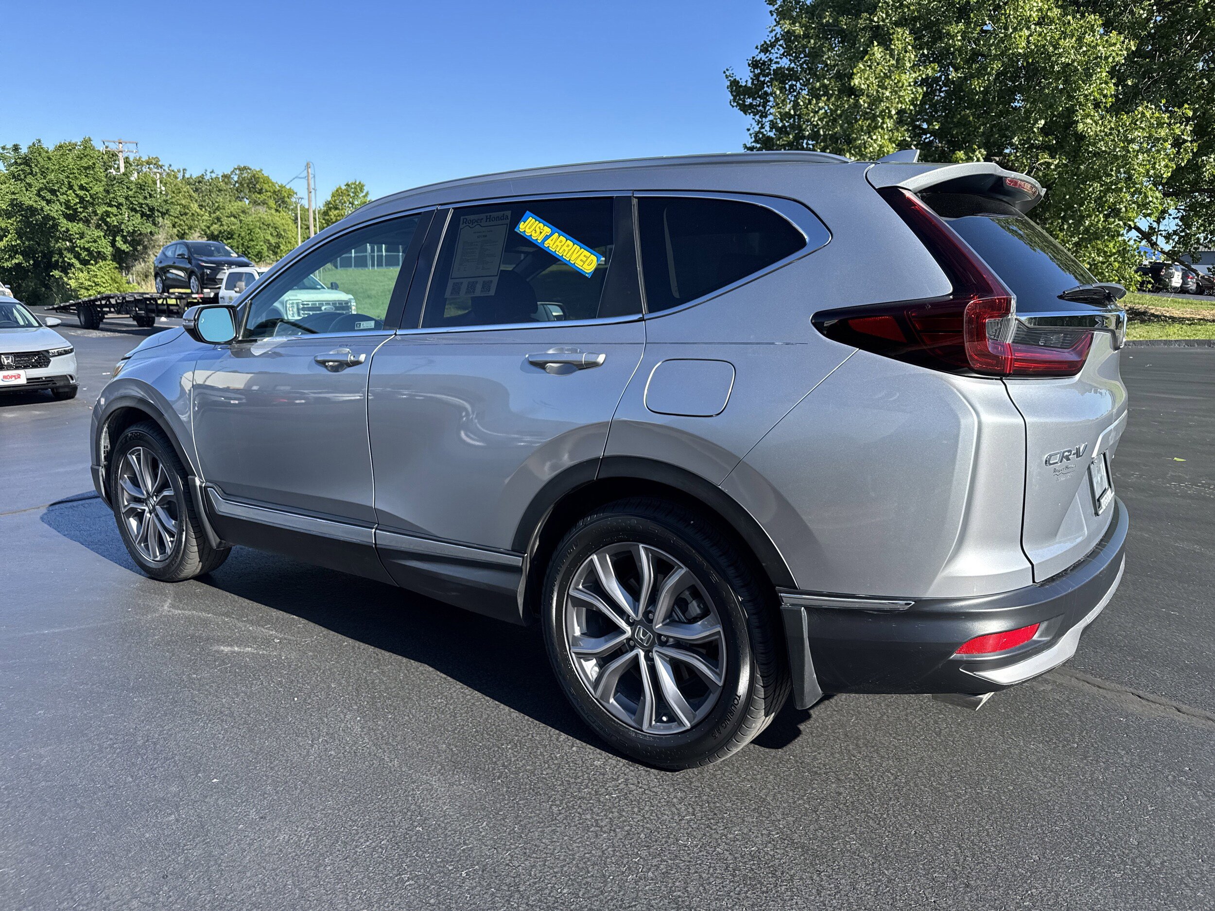Used 2020 Honda CR-V Touring image 3