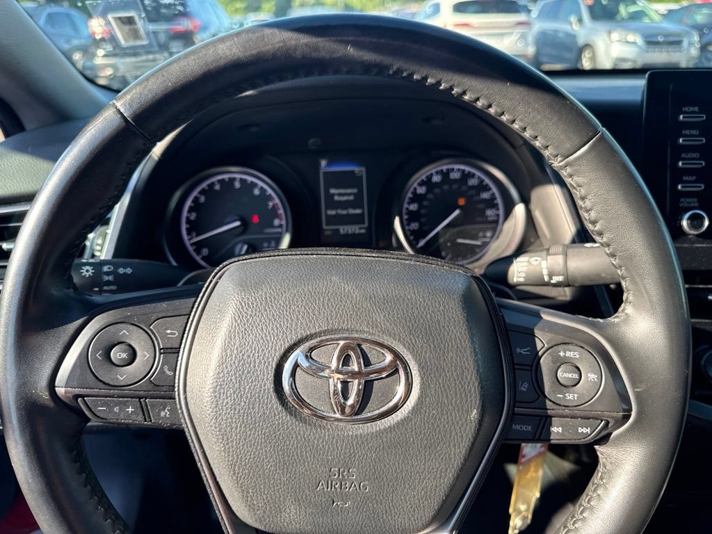 Used 2023 Toyota Camry SE FWD image 6