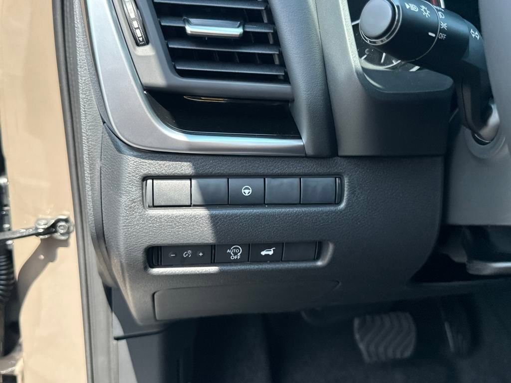 New 2026 Nissan Rogue SV image 12