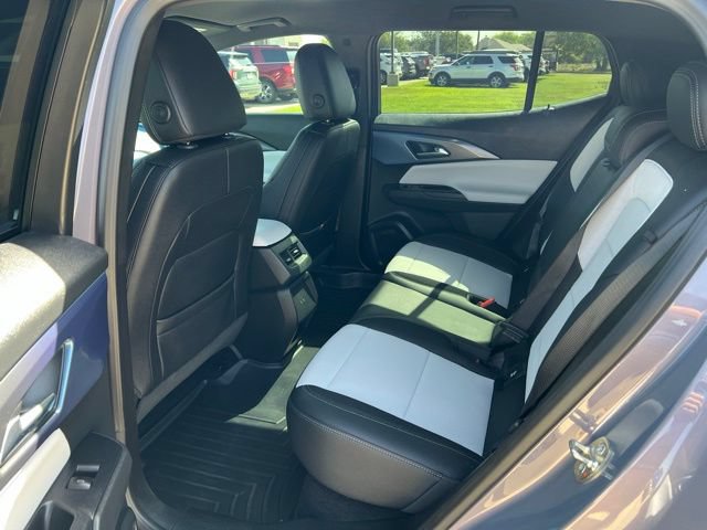 Used 2025 Chevrolet Equinox EV LT FWD image 12