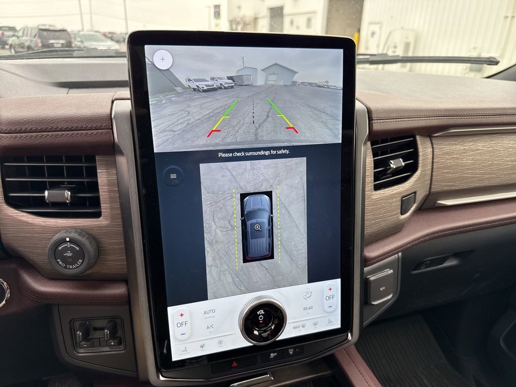 Used 2023 Ford Expedition Max Limited image 24