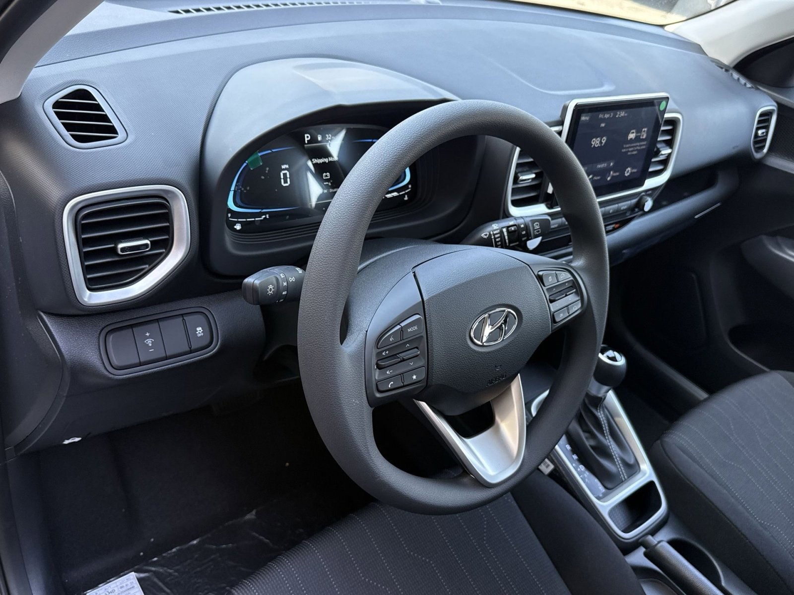 New 2026 Hyundai Venue SE FWD image 16