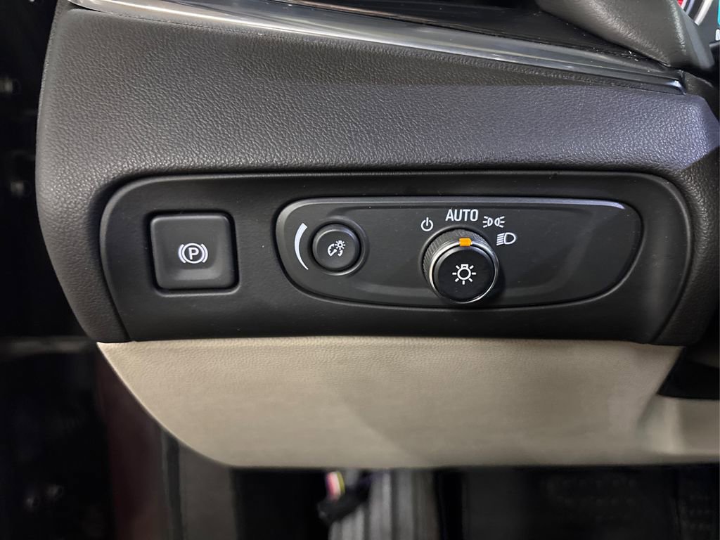 Used 2019 Buick Enclave Essence w/ LPO, Cargo Package image 35