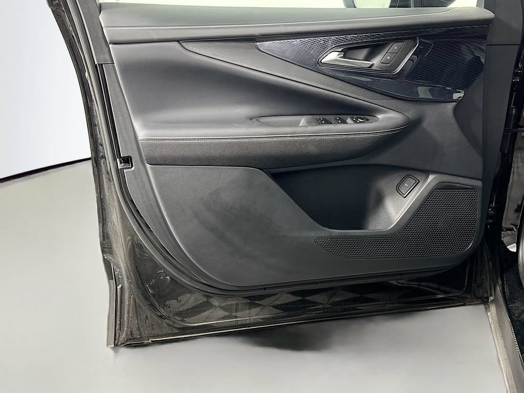 New 2026 Chevrolet Blazer EV LT AWD/4WD image 18