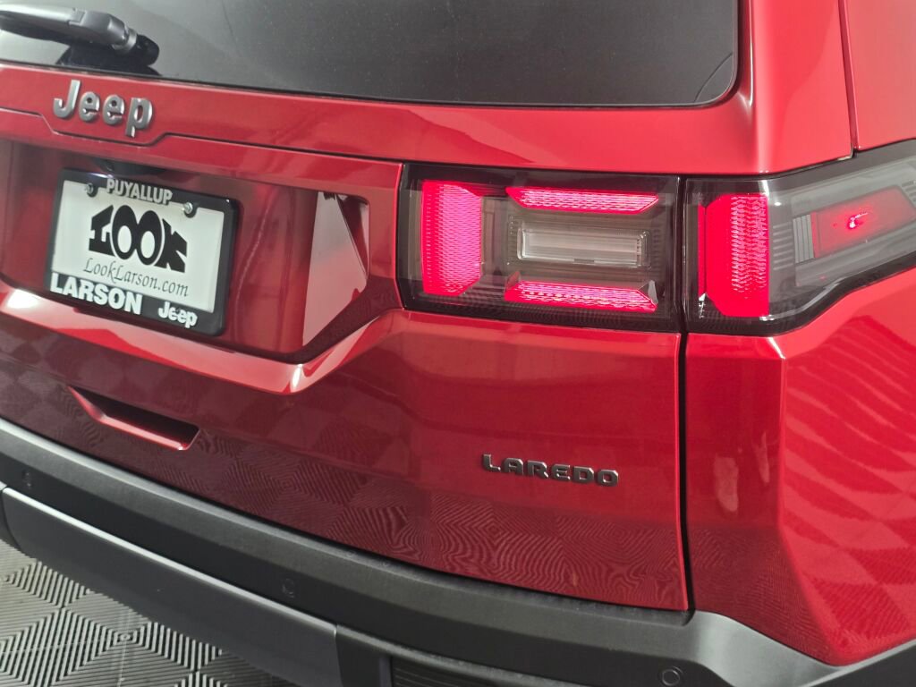 New 2026 Jeep Cherokee Laredo image 40