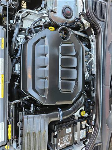 Used 2023 Volkswagen GTI SE FWD image 27