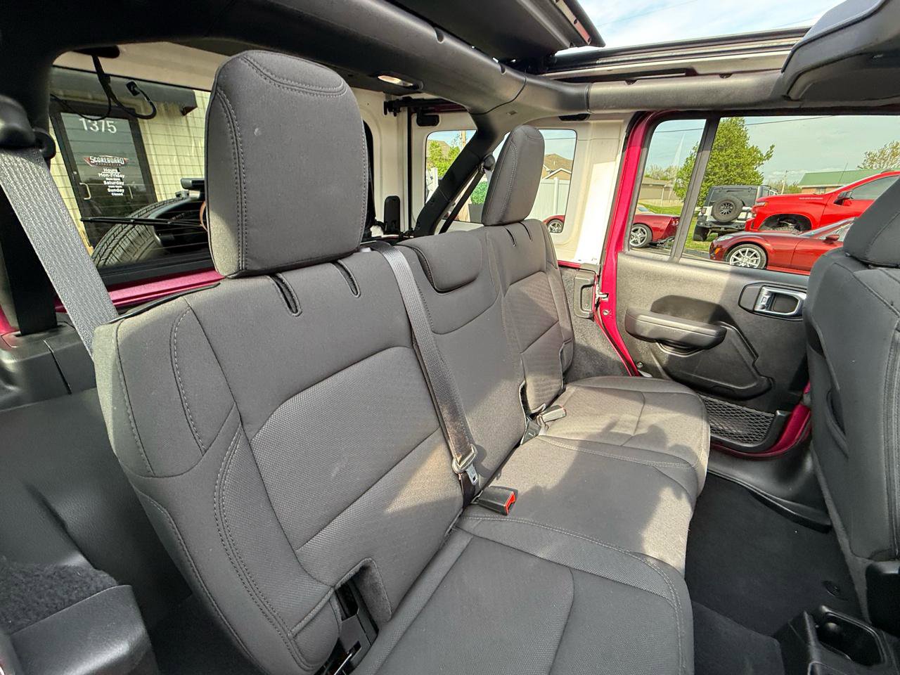 Used 2022 Jeep Wrangler Unlimited Sport w/ Sun And Sound Package AWD/4WD image 40