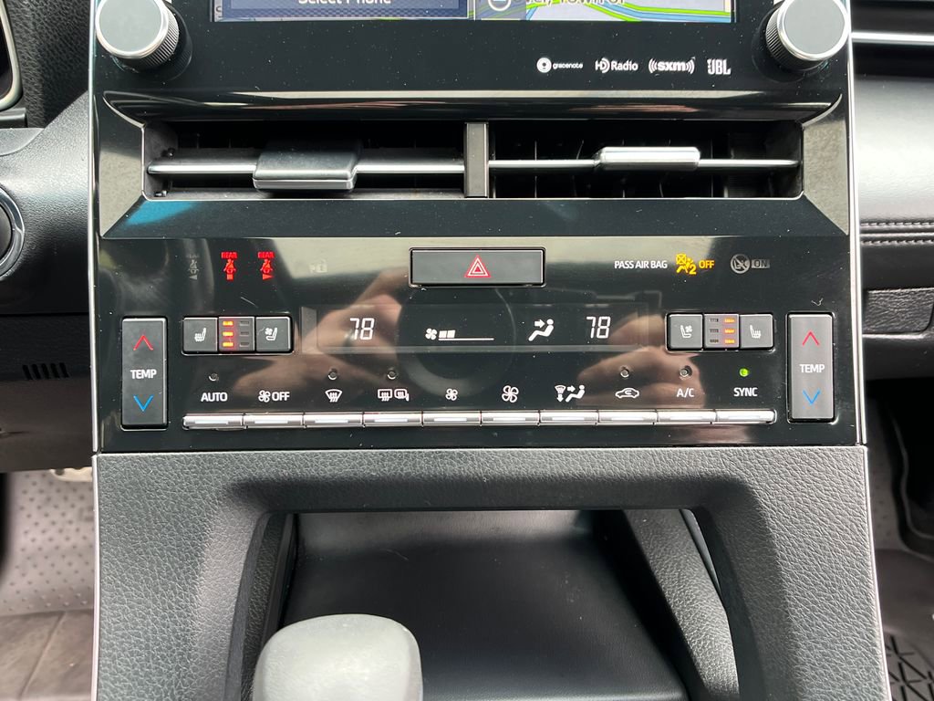Used 2019 Toyota Avalon Touring w/ Advanced Safety Package FWD image 17