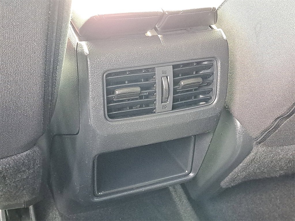 Used 2022 Nissan Rogue S image 20