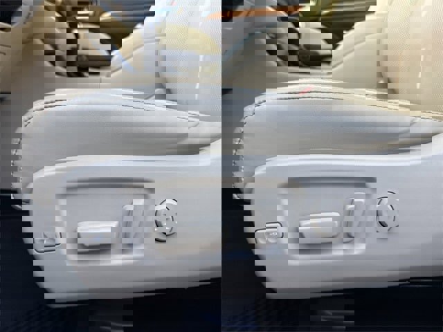 Used 2019 Toyota Highlander Limited image 20