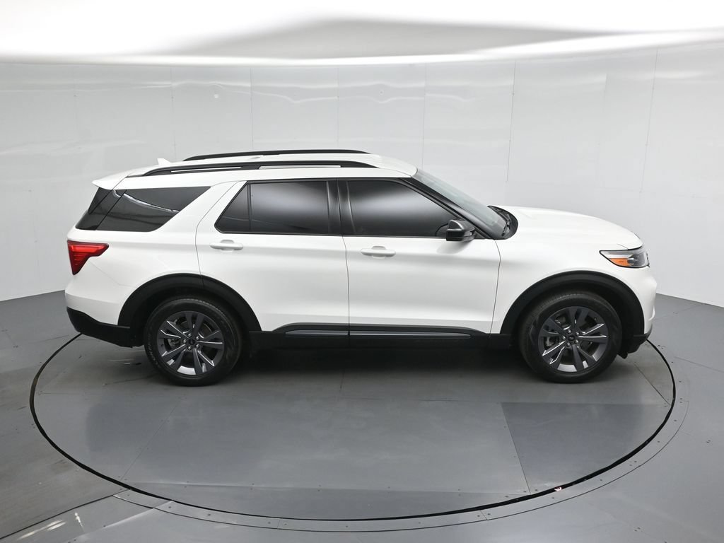Certified 2023 Ford Explorer XLT w/ Equipment Group 202A RWD image 41