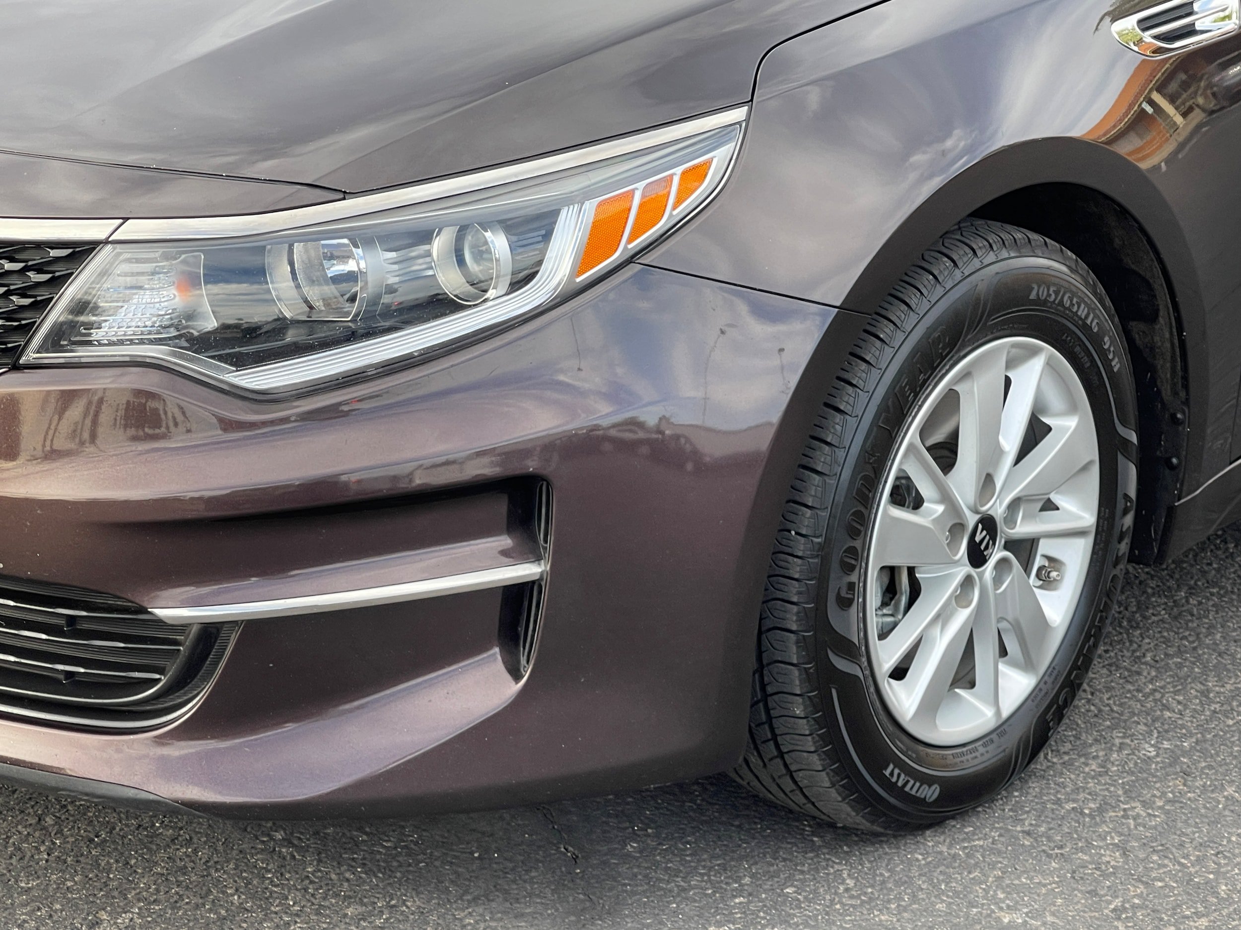Used 2018 Kia Optima LX FWD image 11