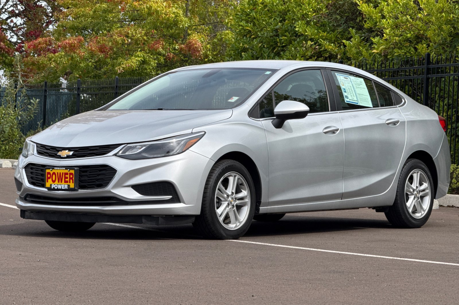 Used 2017 Chevrolet Cruze LT FWD image 8