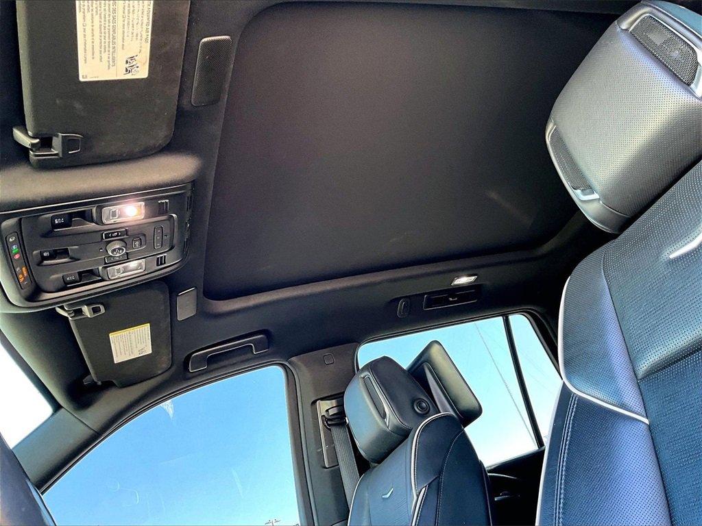 Used 2021 Cadillac Escalade Premium Luxury w/ Driver Assist Tech Package image 18