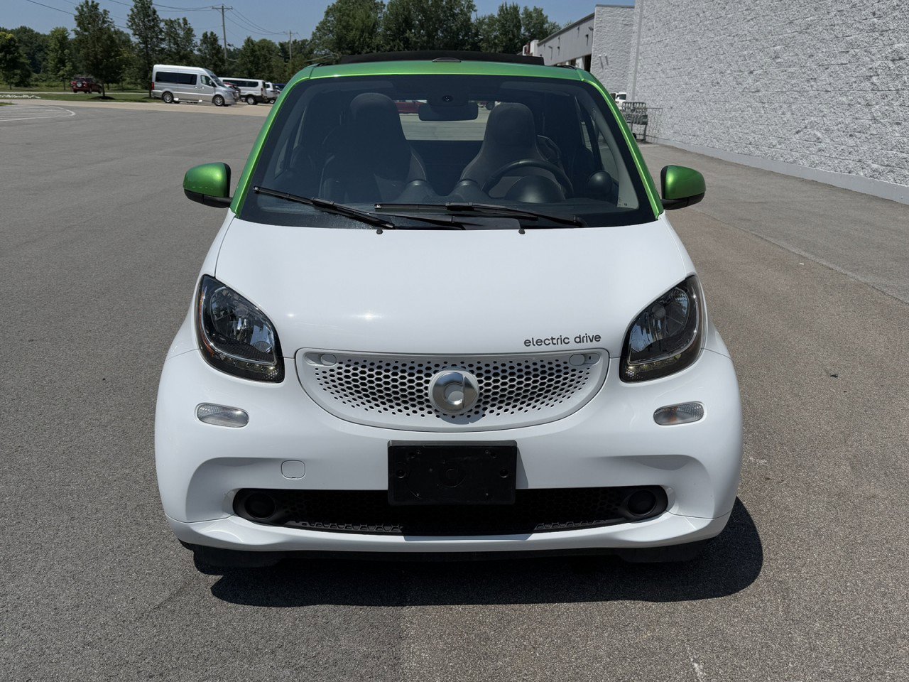 Used 2017 smart fortwo electric drive image 2