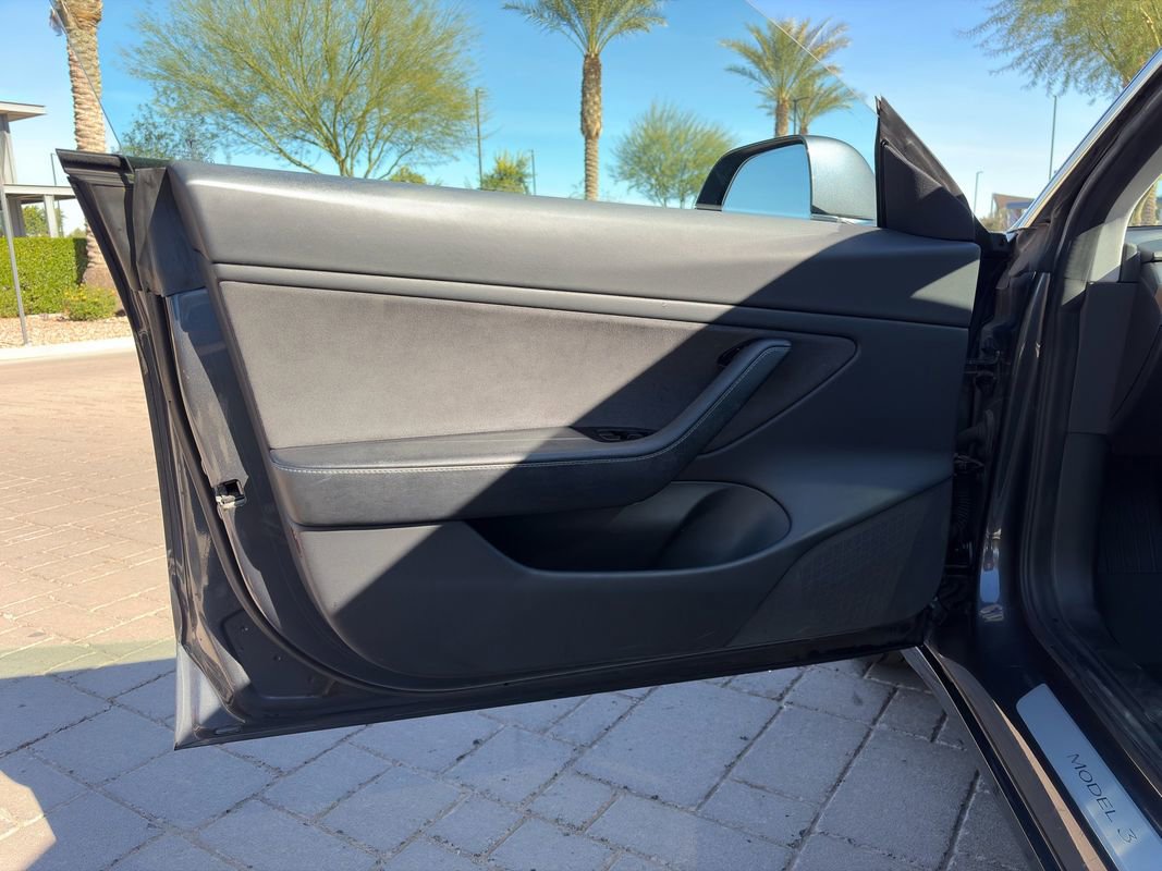 Used 2018 Tesla Model 3 Long Range image 7