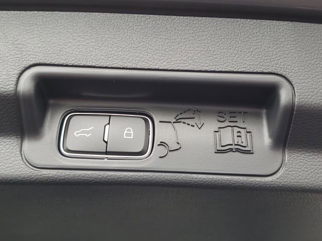 New 2026 Ford Explorer ST-Line w/ ST-Line Street Pack image 9