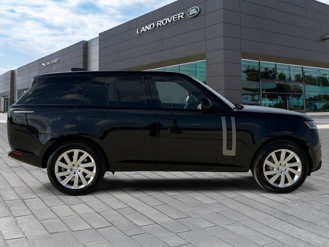 Used 2023 Land Rover Range Rover SE AWD/4WD image 6