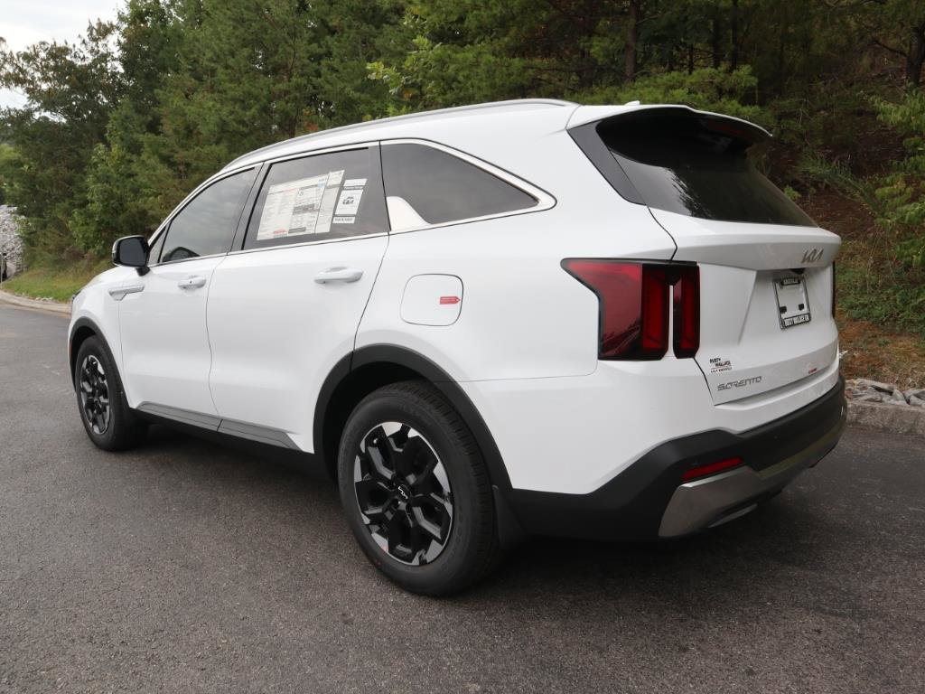 New 2025 Kia Sorento S w/ Panoramic Sunroof Package image 3