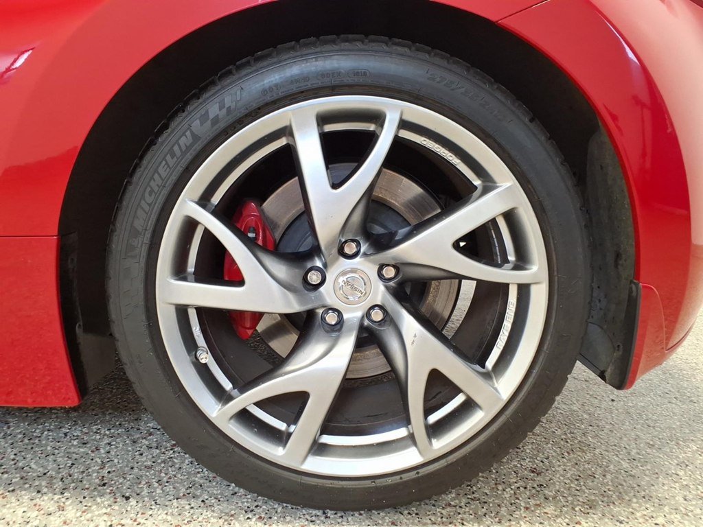 Used 2014 Nissan 370Z Touring Roadster w/ Sport Pkg w/ Sport Package RWD image 7