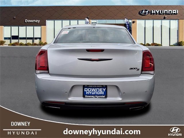 Used 2023 Chrysler 300 S image 5